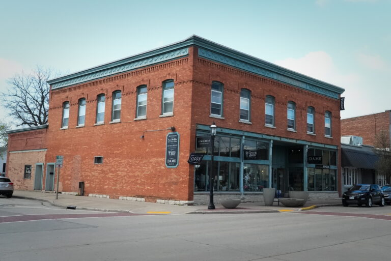 319 Edit John Batten Building 768x513