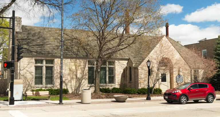 735 Edit De Pere Public Library 2 768x407