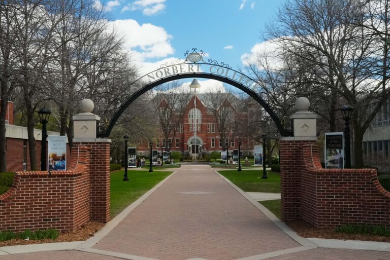 813 Edit St. Norbert College Historic District  7 768x513